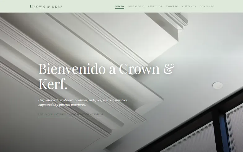 La página de inicio de la plantilla Crown & Kerf
